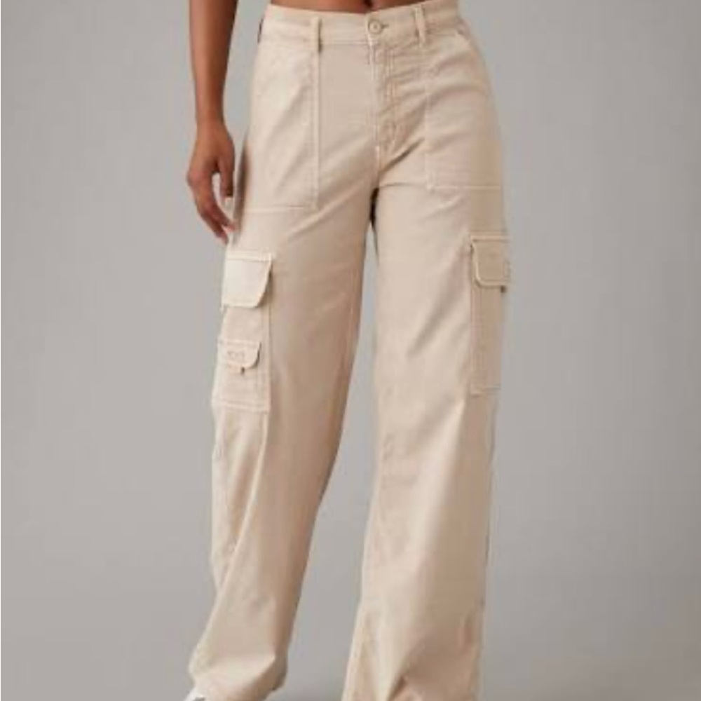 American Eagle Outfitters Tan Cargo Pants